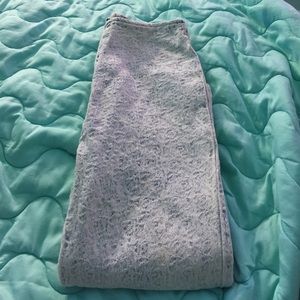 Extra Crop Jeans🥳HP🥳